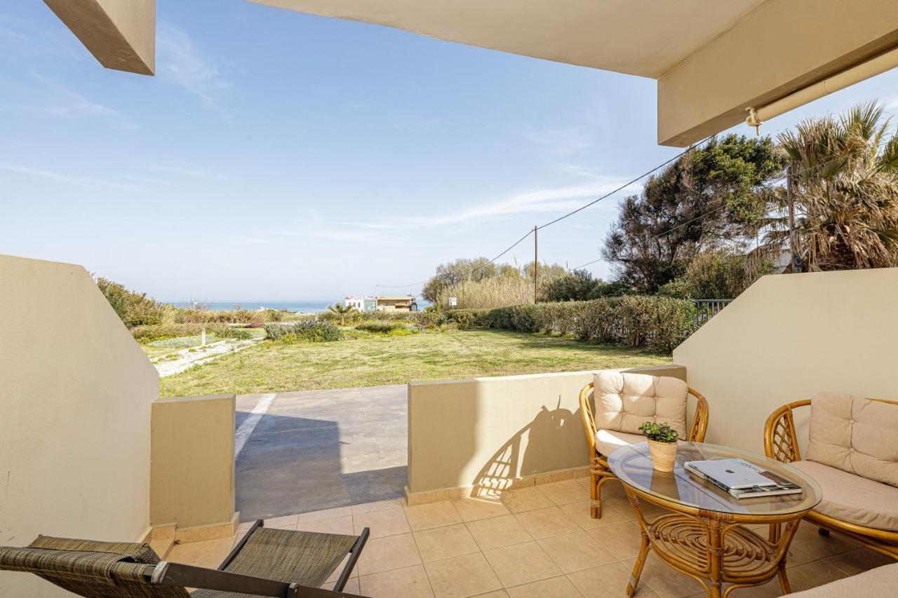 Yiannis Apartments Adelianos Kampos Extérieur photo
